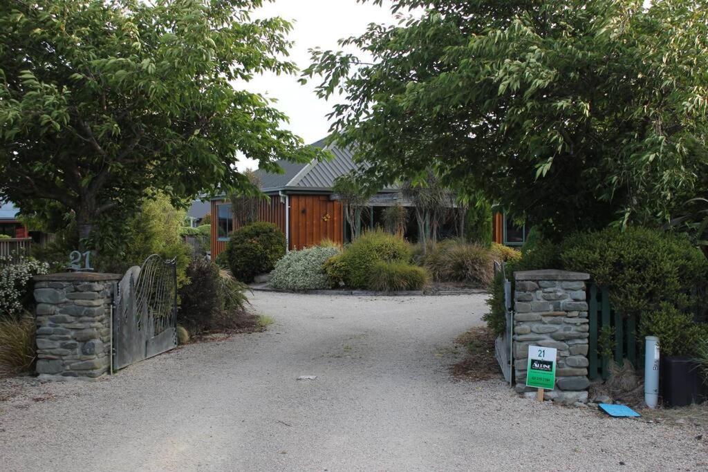 Popular Family And Pet Friendly Modern Cosy Bach Wifi Villa Hanmer Springs Exterior photo