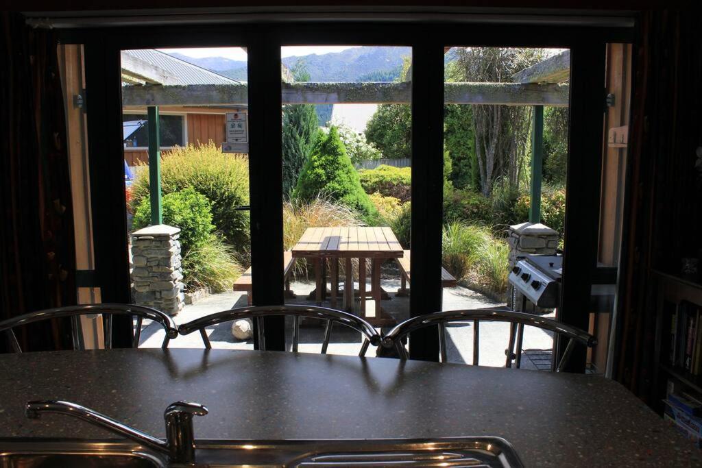 Popular Family And Pet Friendly Modern Cosy Bach Wifi Villa Hanmer Springs Exterior photo